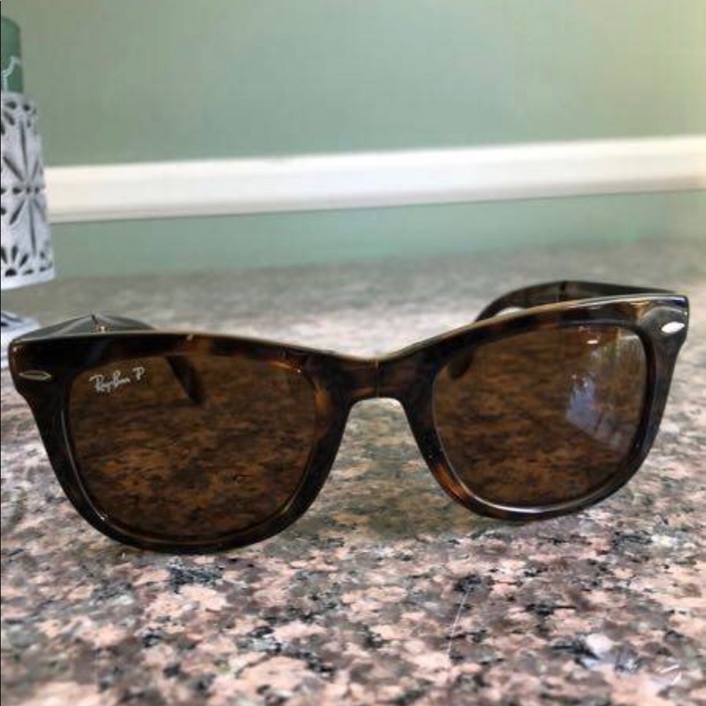 Folding Wayfarer Rayban Sunglasses